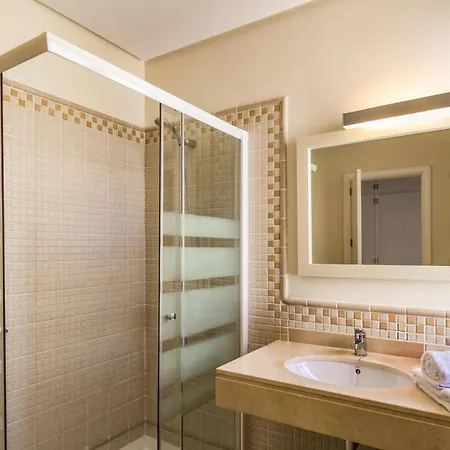 فيلة Estrella By *