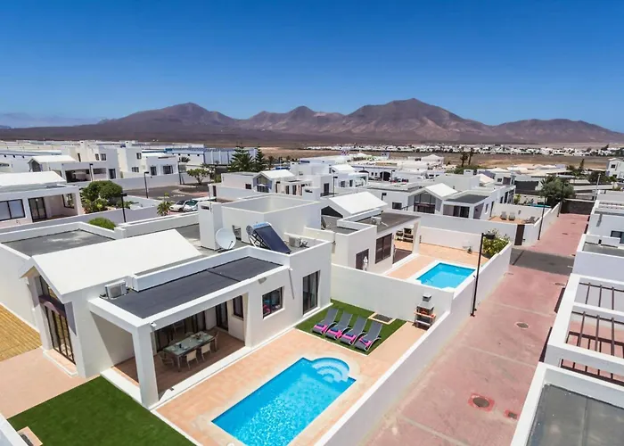 Estrella By بلايا بلانكا