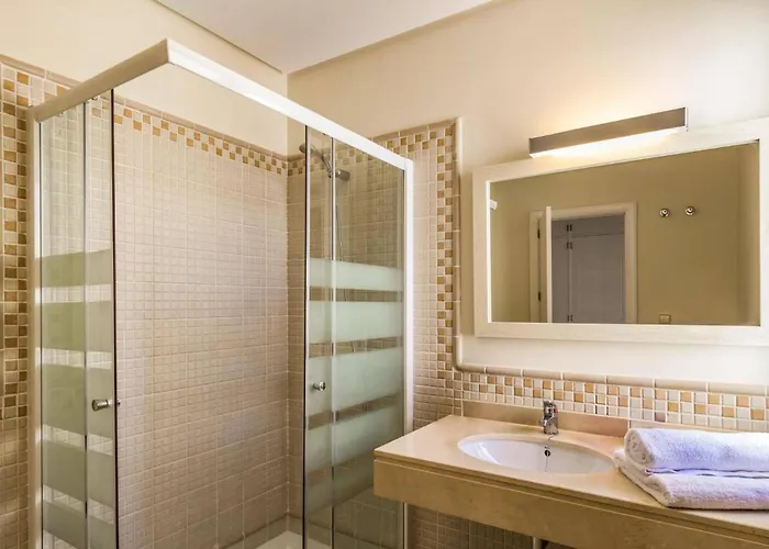 فيلة Estrella By *