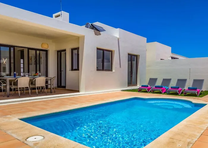 Estrella By فيلة